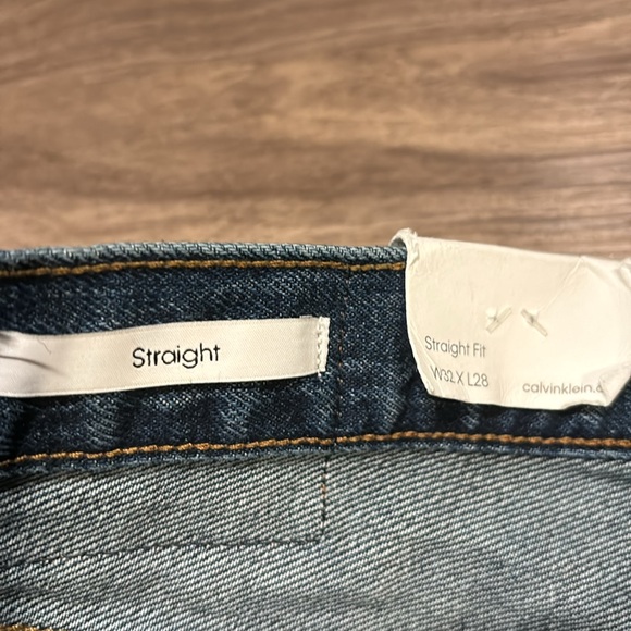 ***NWT*** Calvin Klein Straight Fit Jeans - Picture 7 of 8